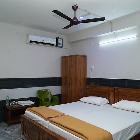 Rajali Residency Hotel Kulithalai Luaran gambar